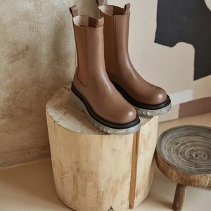 New CHELSEA BOOTS-LLS in camel